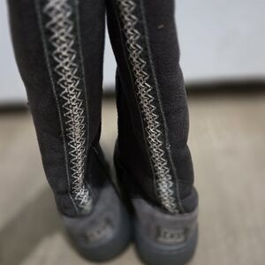 UGG Black Suede Lace-Up Boots with Decorative Back Stitching